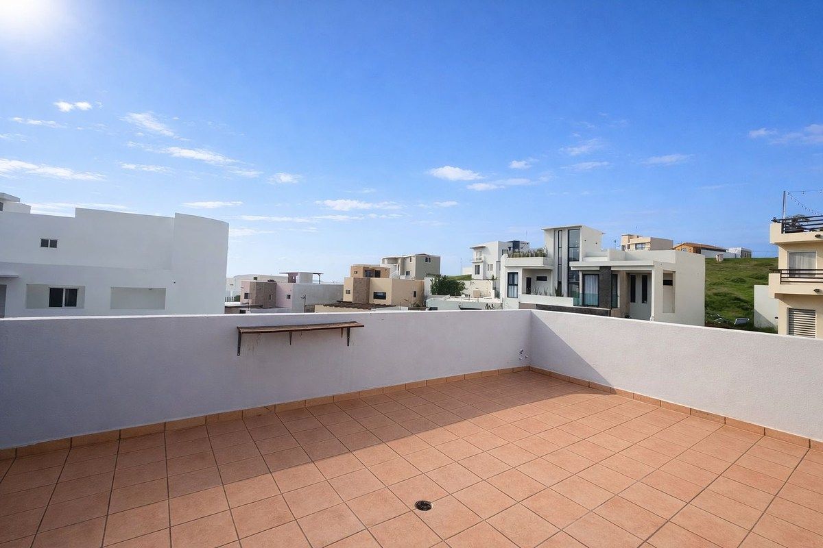 12 de 13: Balcon 2do Nivel