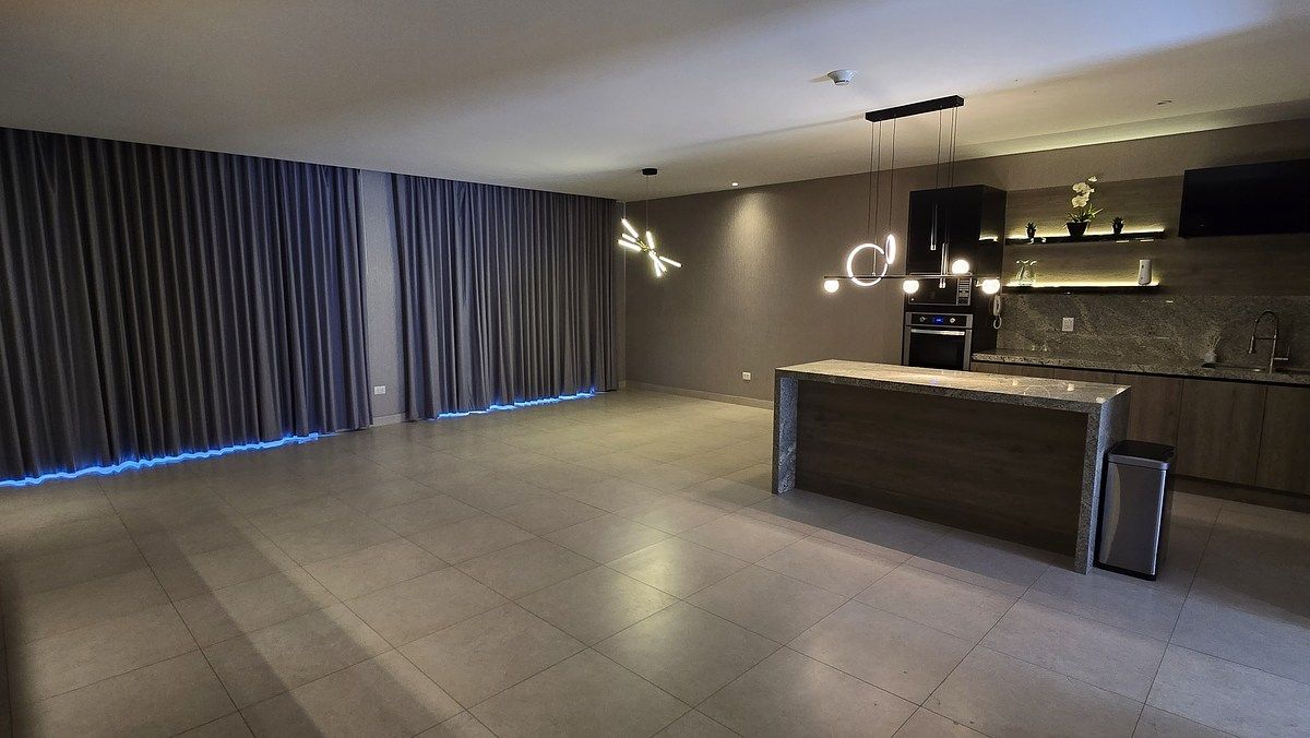 5 of 31: Sala-comedor