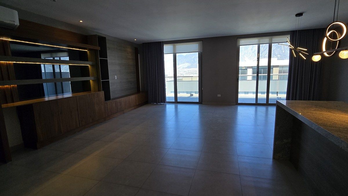 2 of 31: Sala-comedor