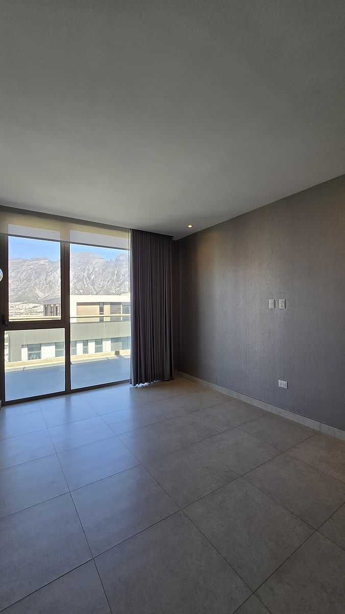 10 of 31: Recámara principal