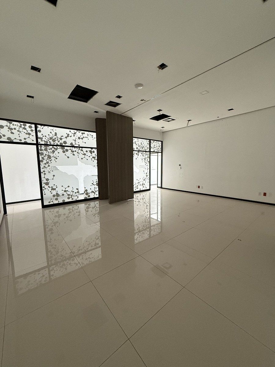 7 de 13: Salón de usos múltiples 2