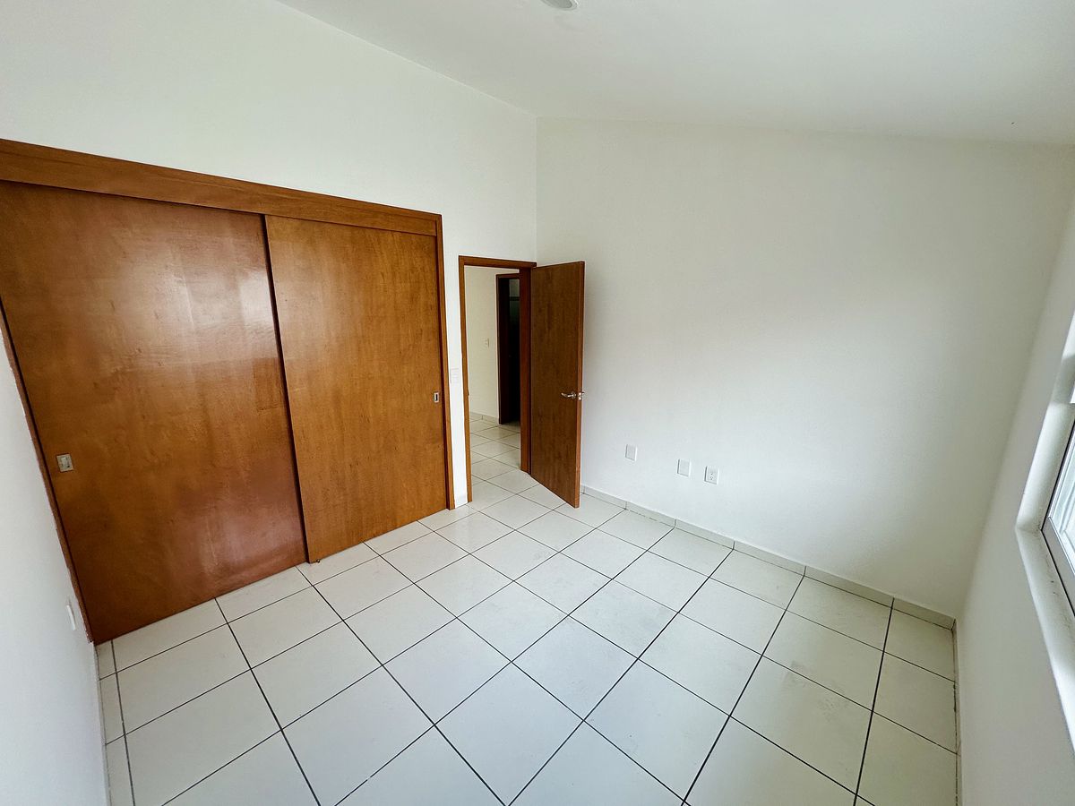 16 de 24: RECAMARA SECUNDARIA 1