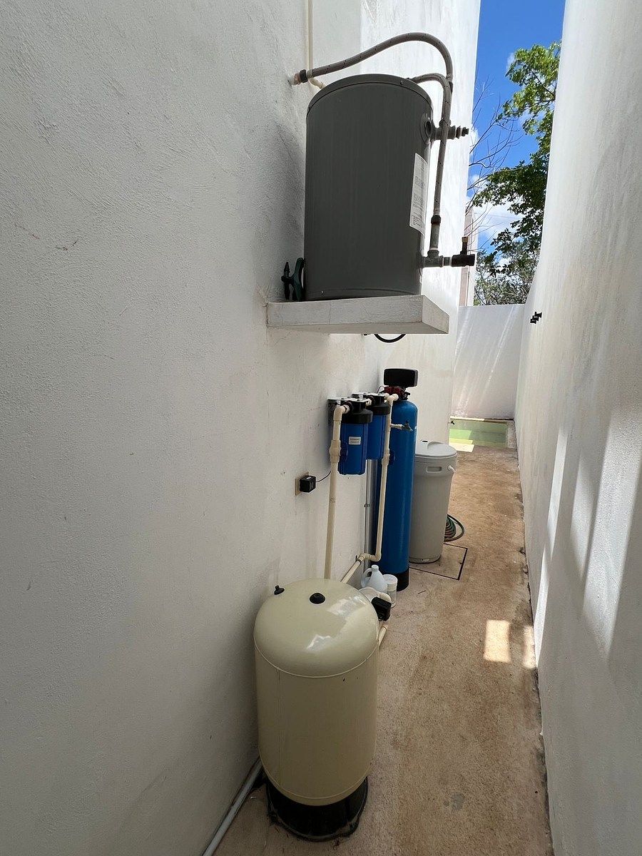 17 de 18: CALENTADOR, PRESURIZADOR Y SUAVIZADOR