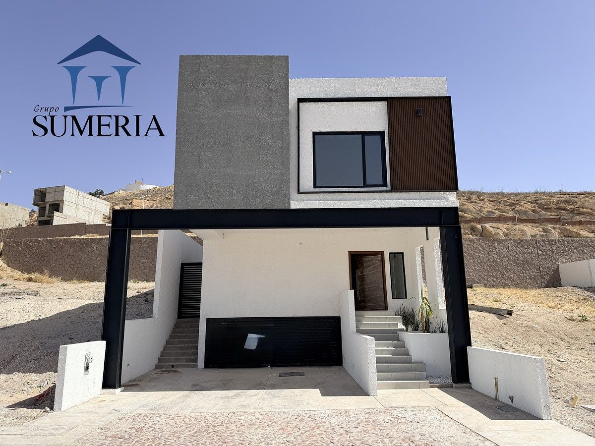 Estrena Casa en Altozano con Paneles Solares