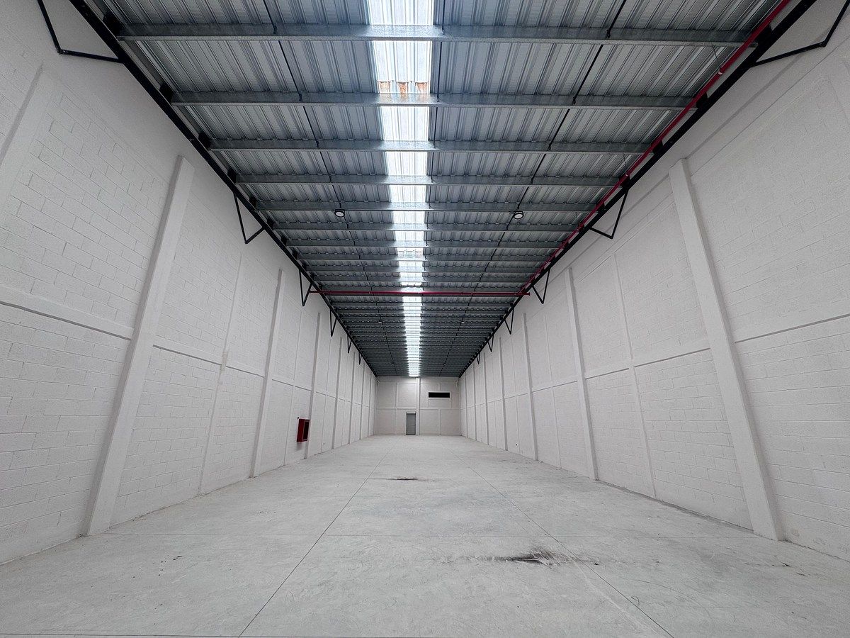 NUEVA BODEGA EN RENTA 1,000 M2 A 2 MIN DE PERIFERICO TIXCACAL OPICHEN, foto 1 de 12
