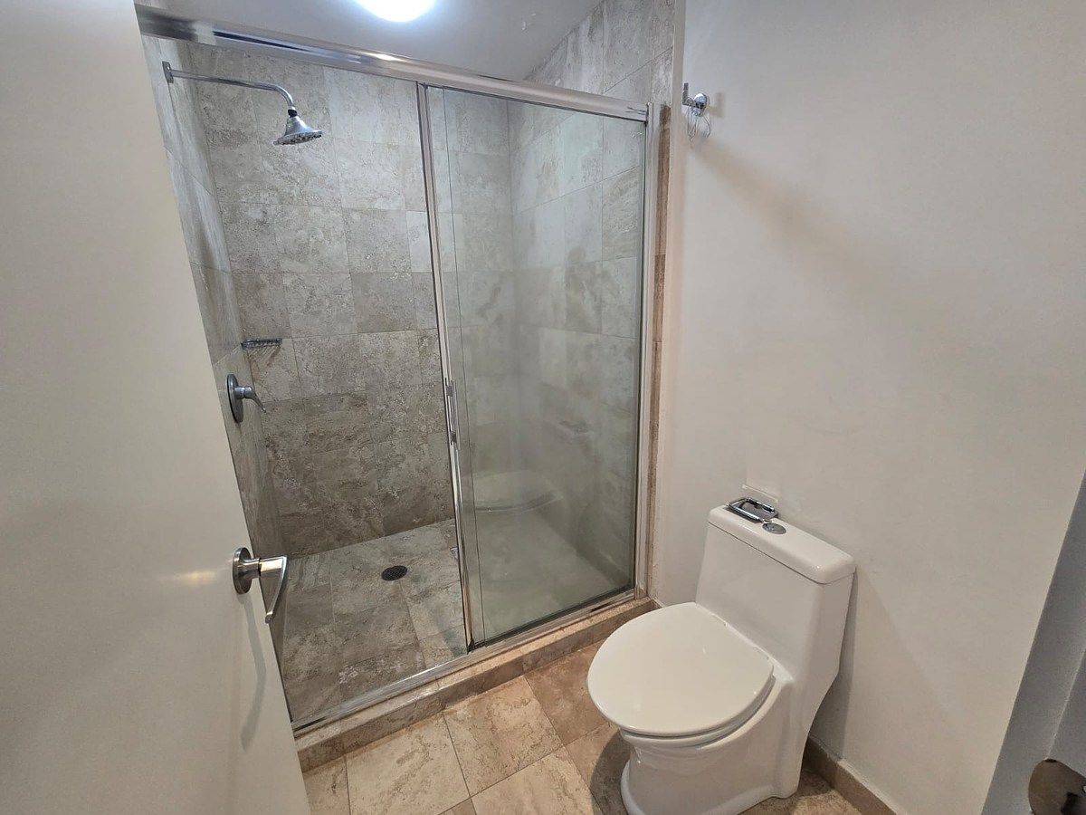 11 de 19: Baño recámara principal