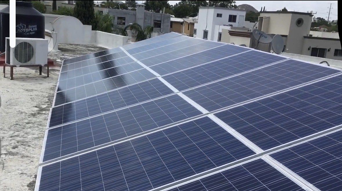 33 de 34: Paneles solares  techo