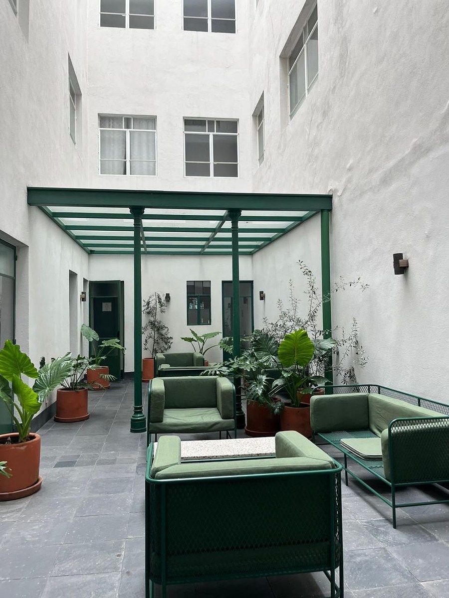 4 of 37: Patios compartidos