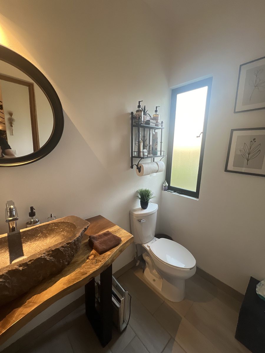 8 de 32: medio baño