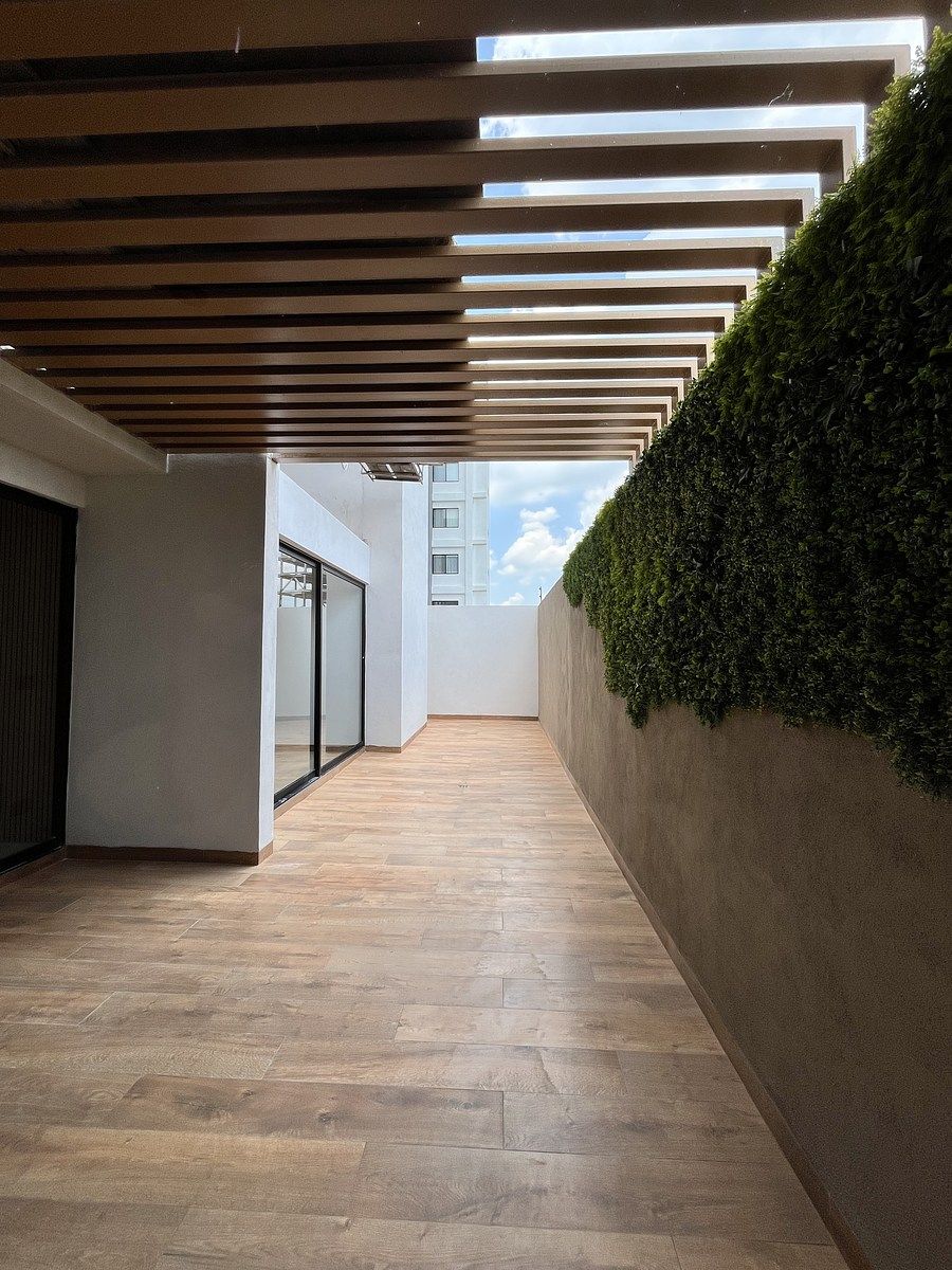 5 de 42: Patio Interior Modelo Avant Colores Claros