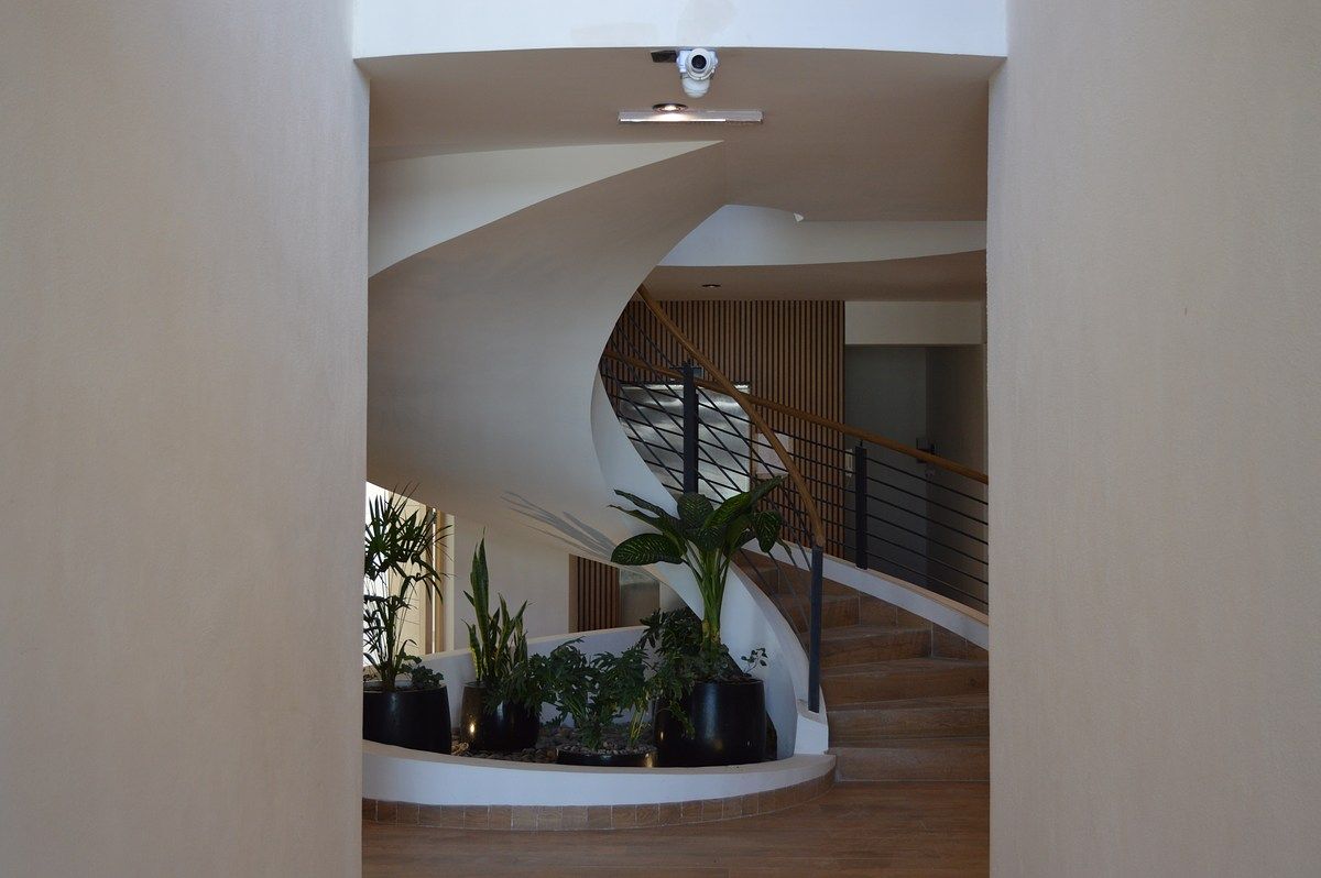 31 de 42: Detalles interiores áreas comunes