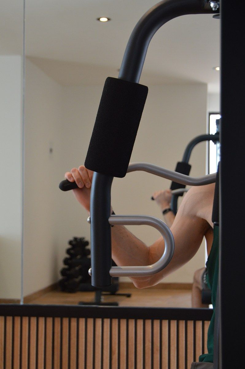 37 de 42: Gimnasio Equipado