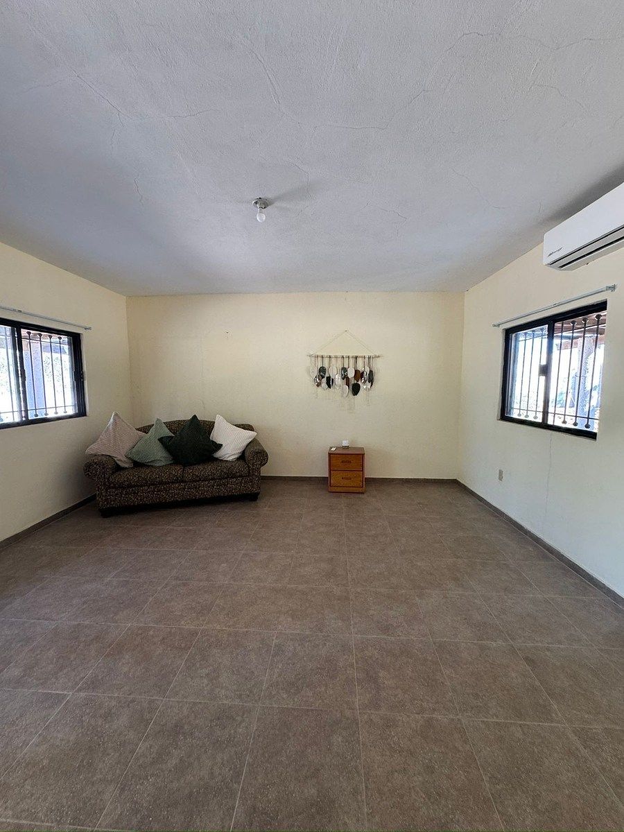 5 of 21: SALA CON OPCION RECAMARA