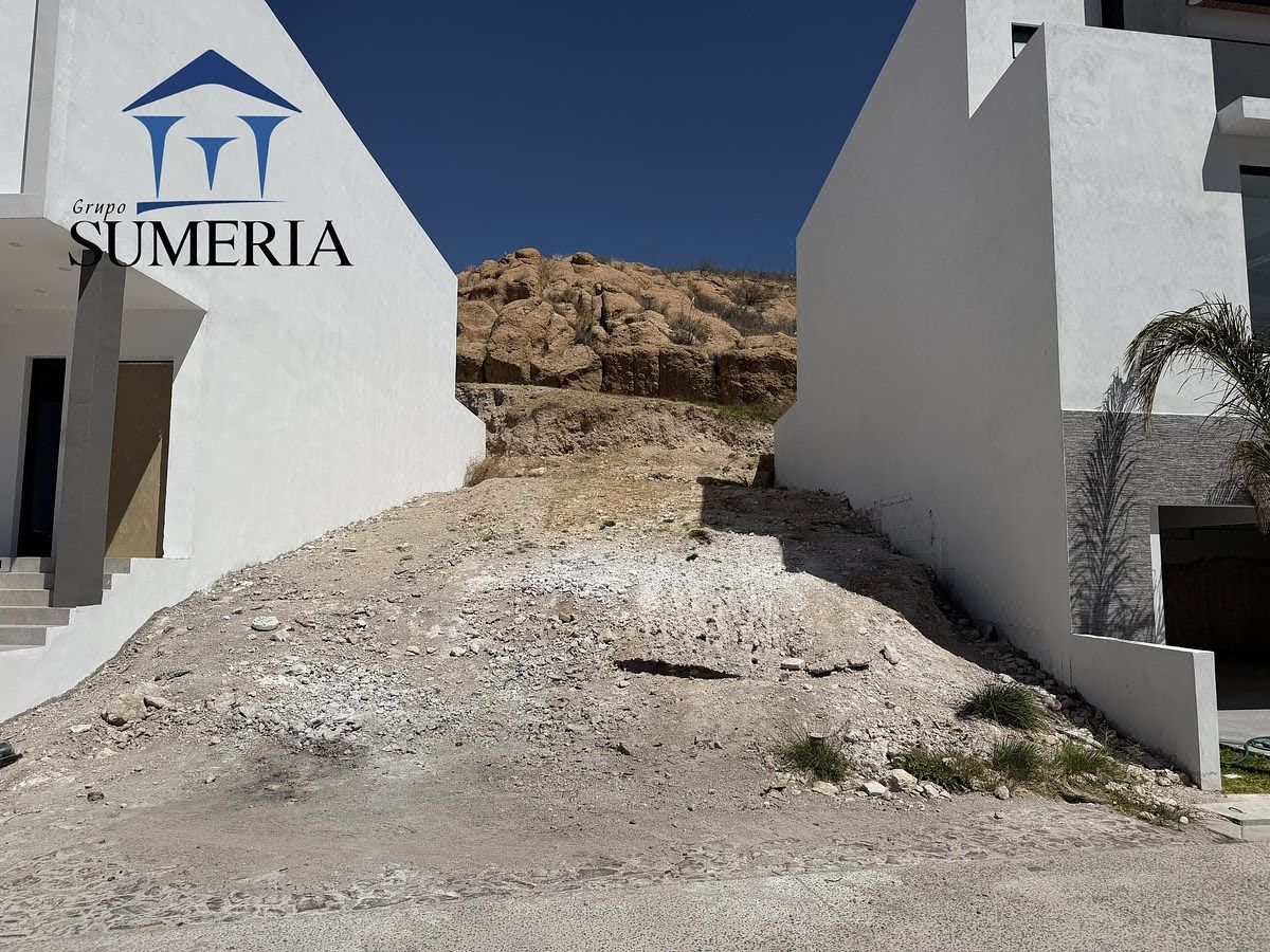 Excelente Terreno en Venta en Altozano