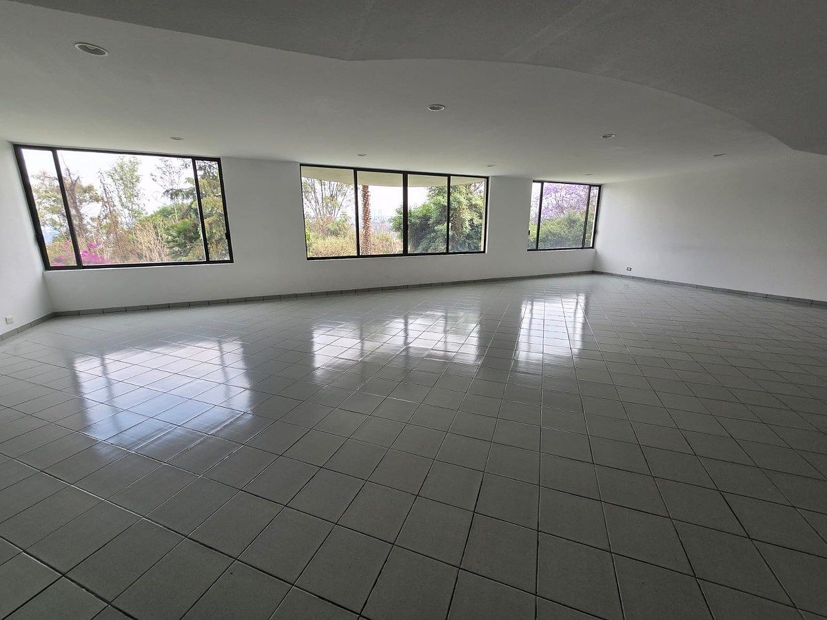 33 of 38: salón de fiestas