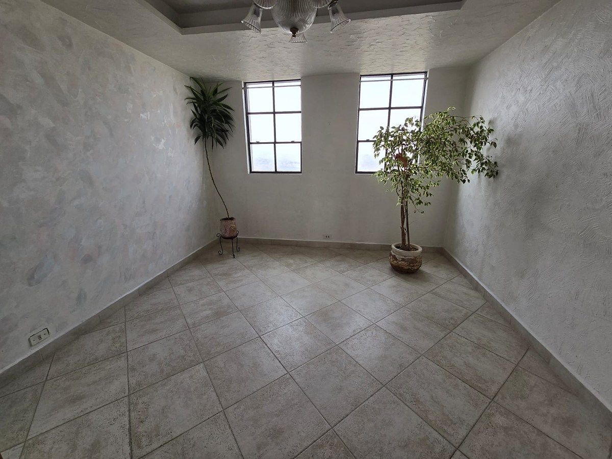 27 of 38: desayunador