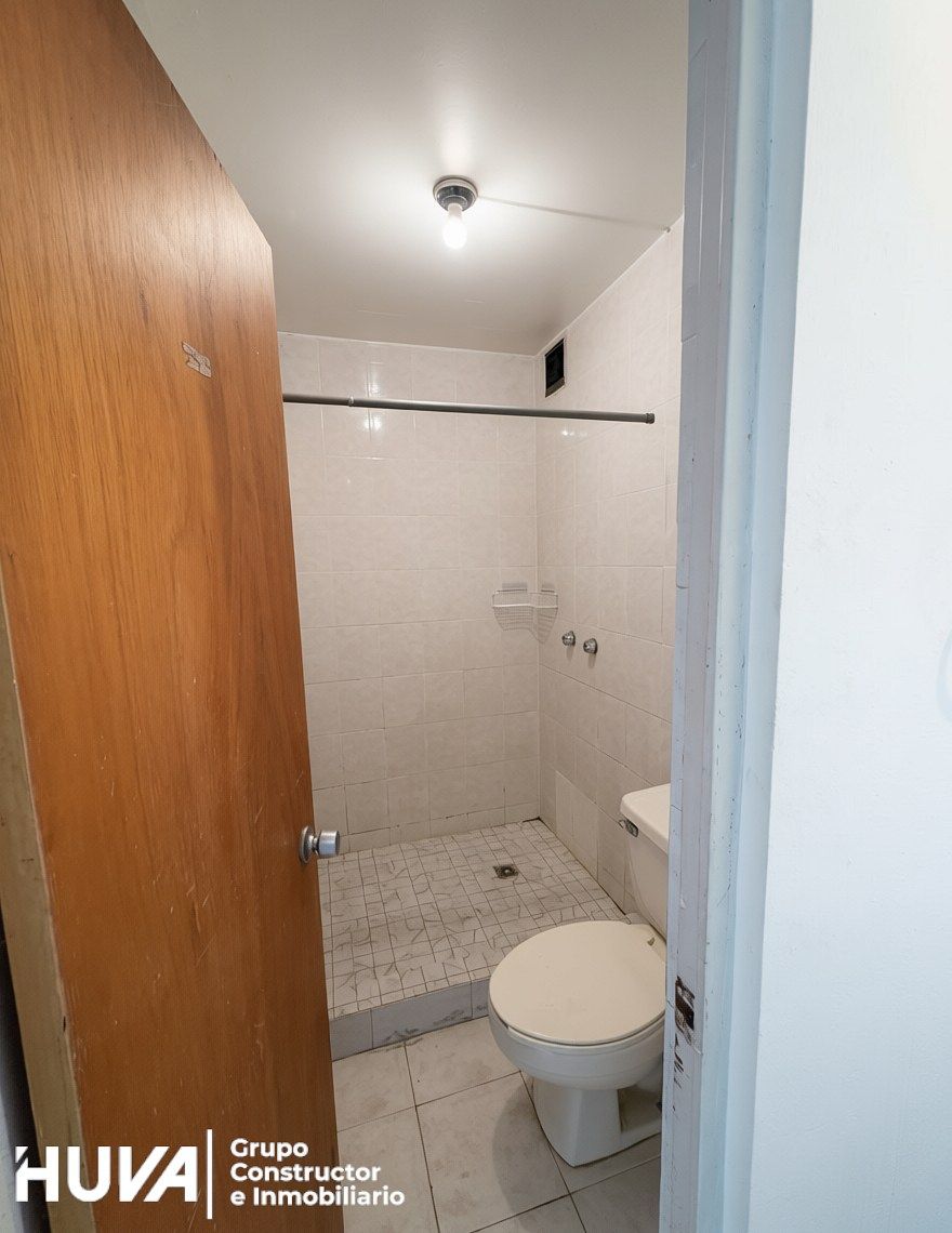 17 of 17: Baño Compartido-2