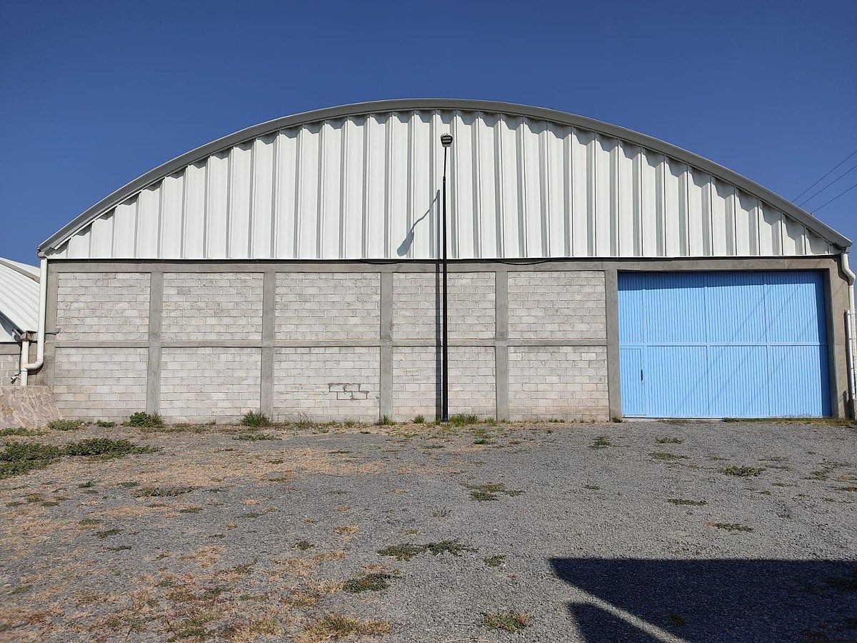 Industrial Warehouse in La Griega, El Marqués, photo 2 of 20