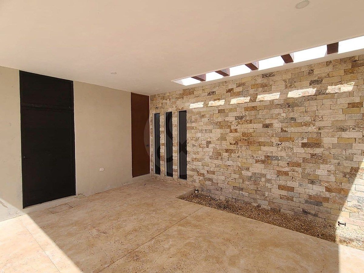 Venta de casa 2 Plantas con piscina en Temozón Norte - foto 4