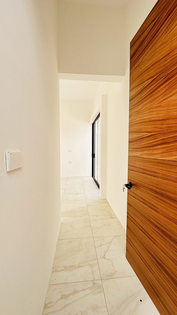 33 of 36: Entrada a recámara 2