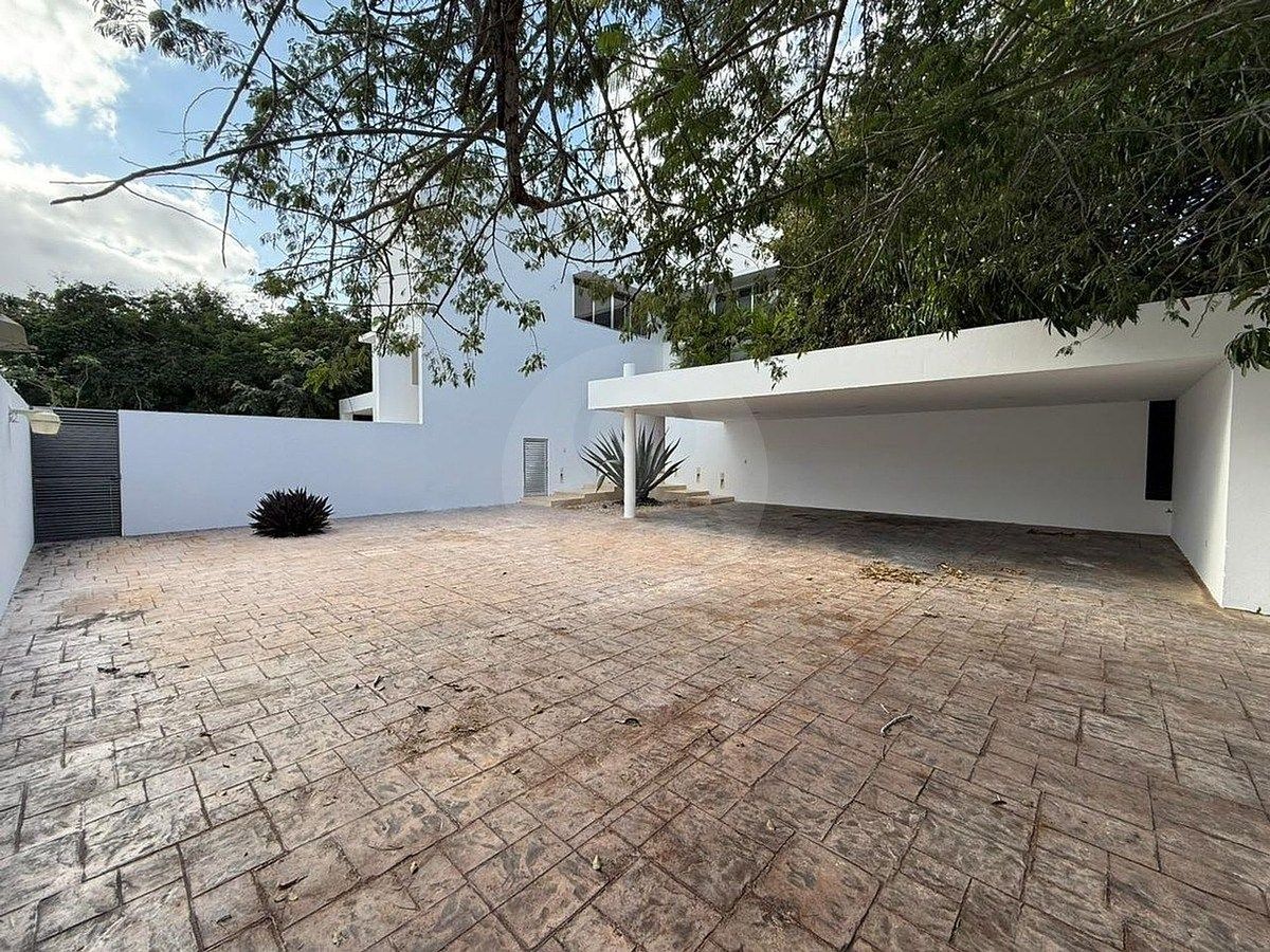 Venta de Casa residencial dentro de privada La Ceiba - foto 2