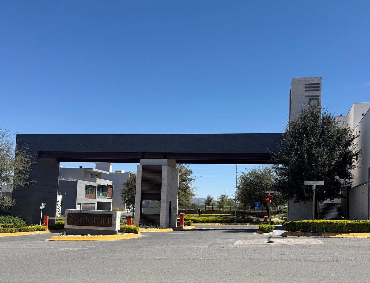 1 de 11: Entrada fraccionamiento