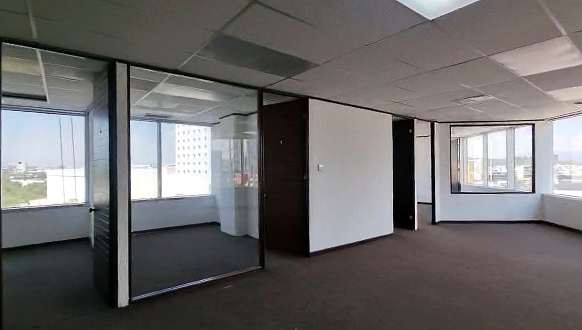 13 de 13: Vistas hacia el poniente y hacia el norte.