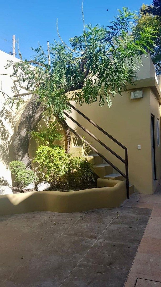 30 de 32: Escalera hacia terraza