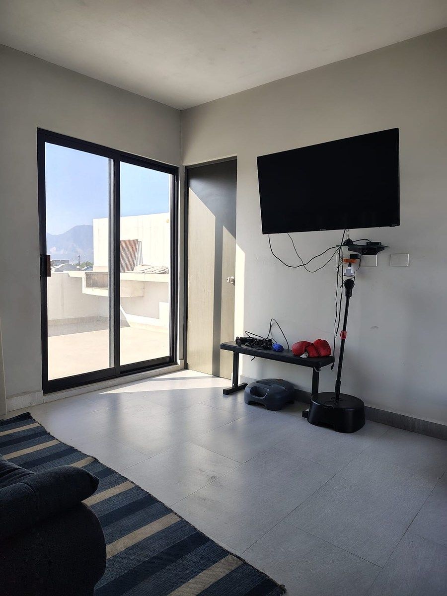 14 de 23: Estancia en tercer nivel.