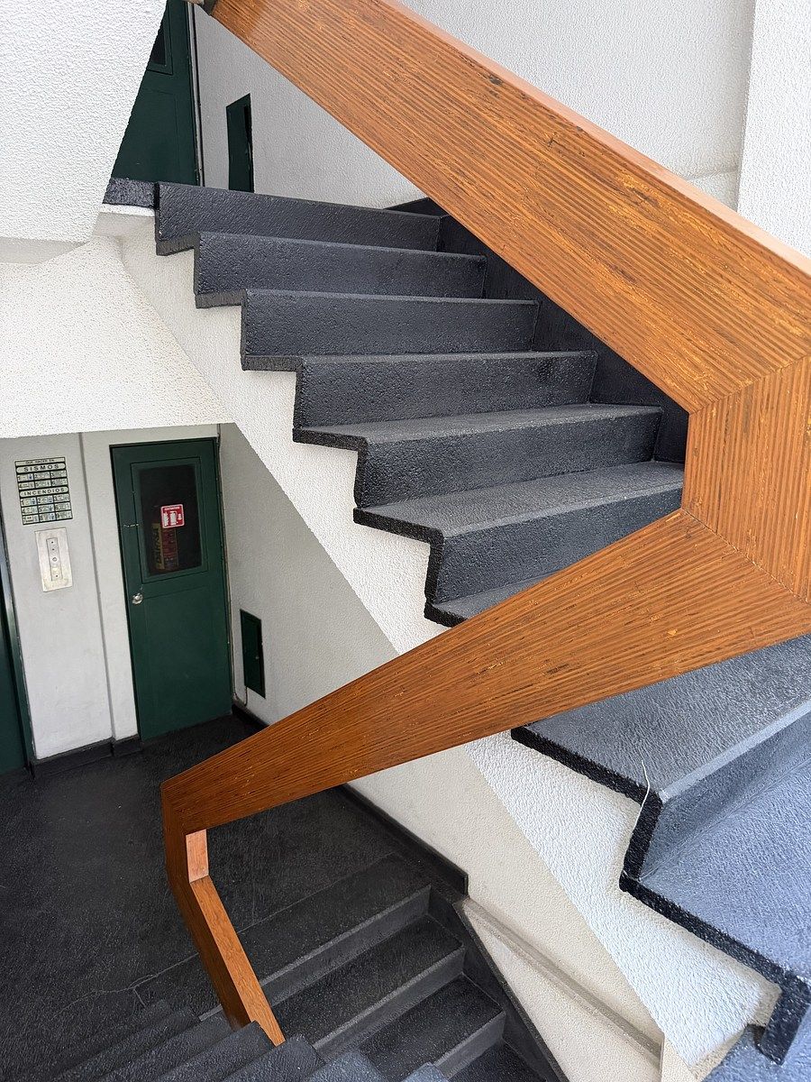 7 de 12: https://www.easybroker.com/agent/properties/excelente-edific