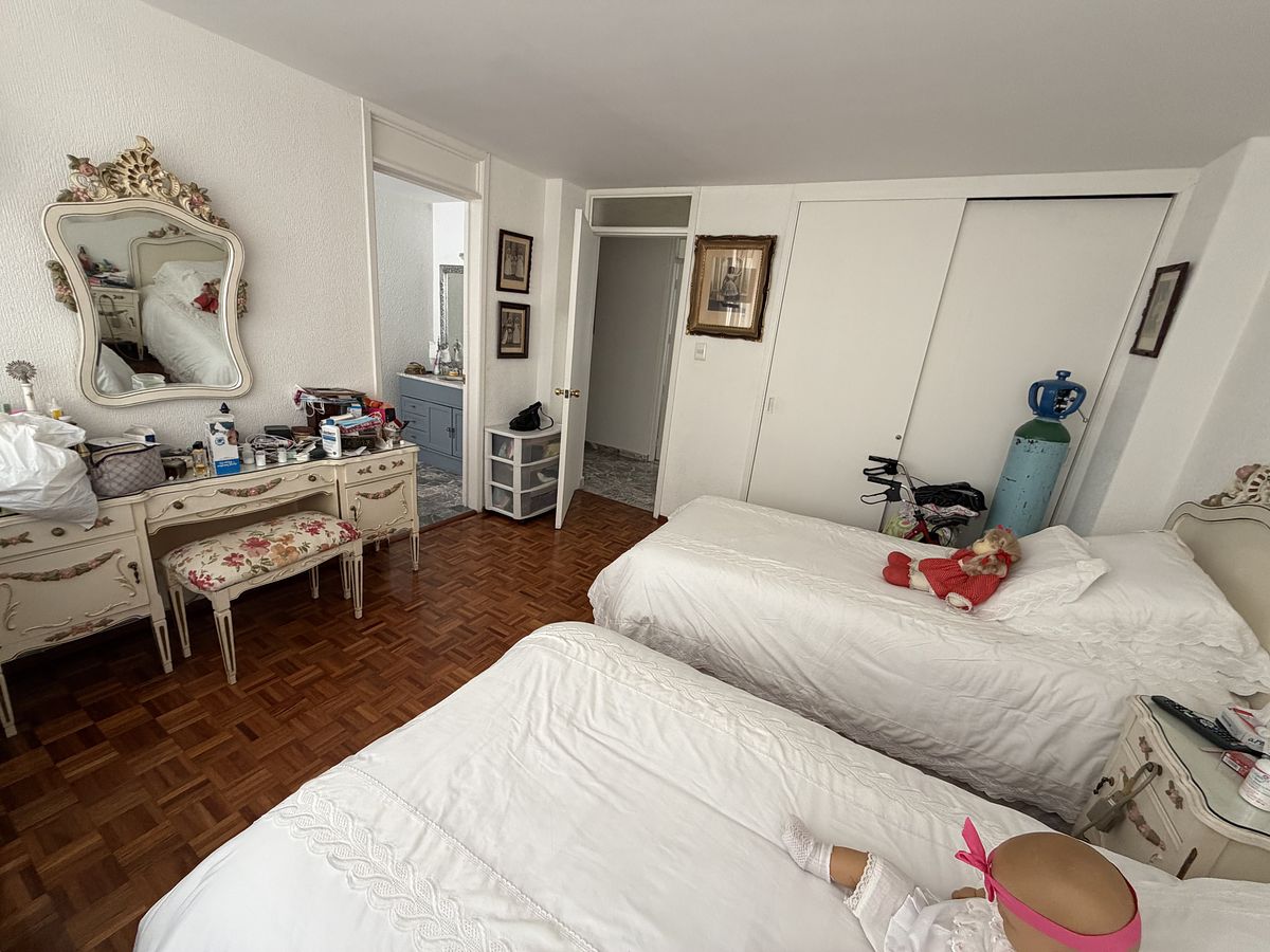 13 of 18: Habitación Principal B con closet