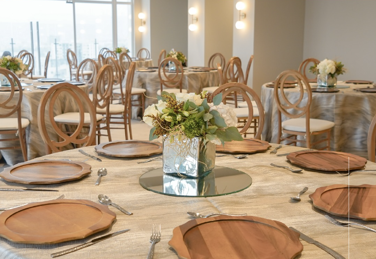 19 de 20: AMENIDADES: Salón para eventos