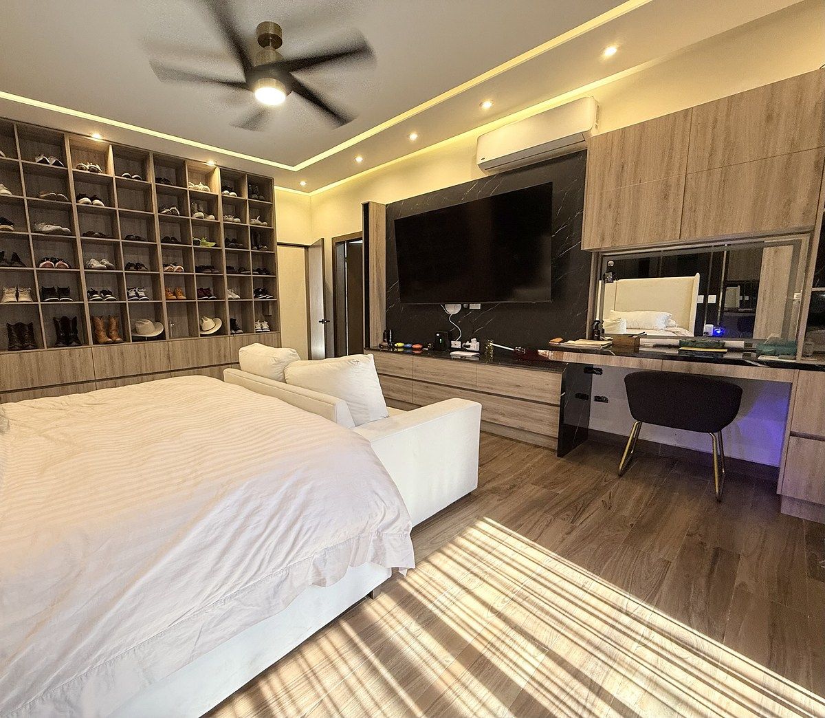 16 of 31: RECAMARA PRINCIPAL