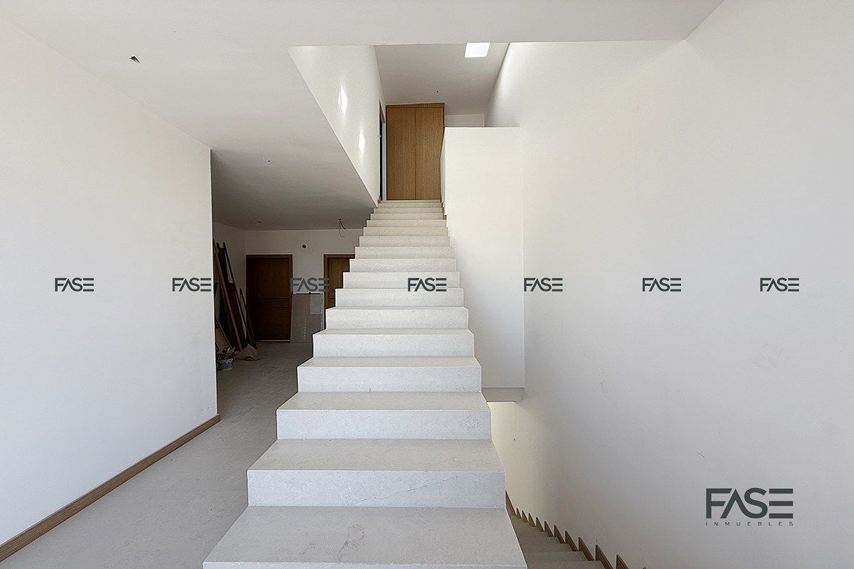 15 de 27: Escaleras a terraza