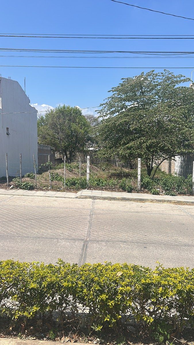 Terreno a la venta en Berriozábal, uso Comercial con todos los servicios!! - foto 3