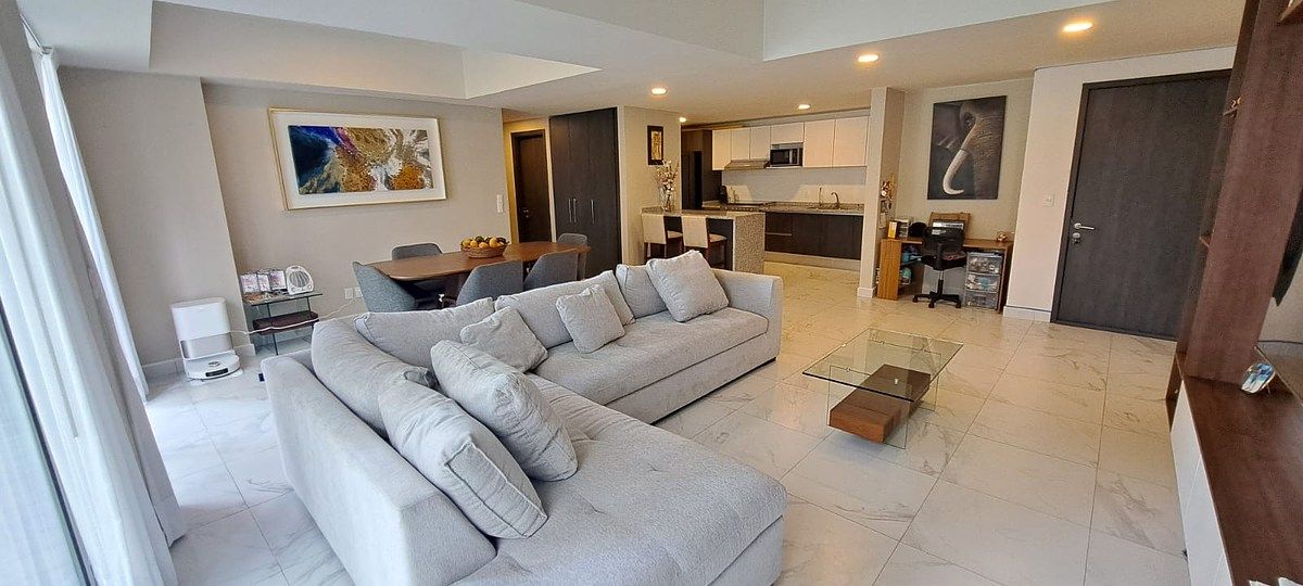 1 de 28: Departamento 202 Sala