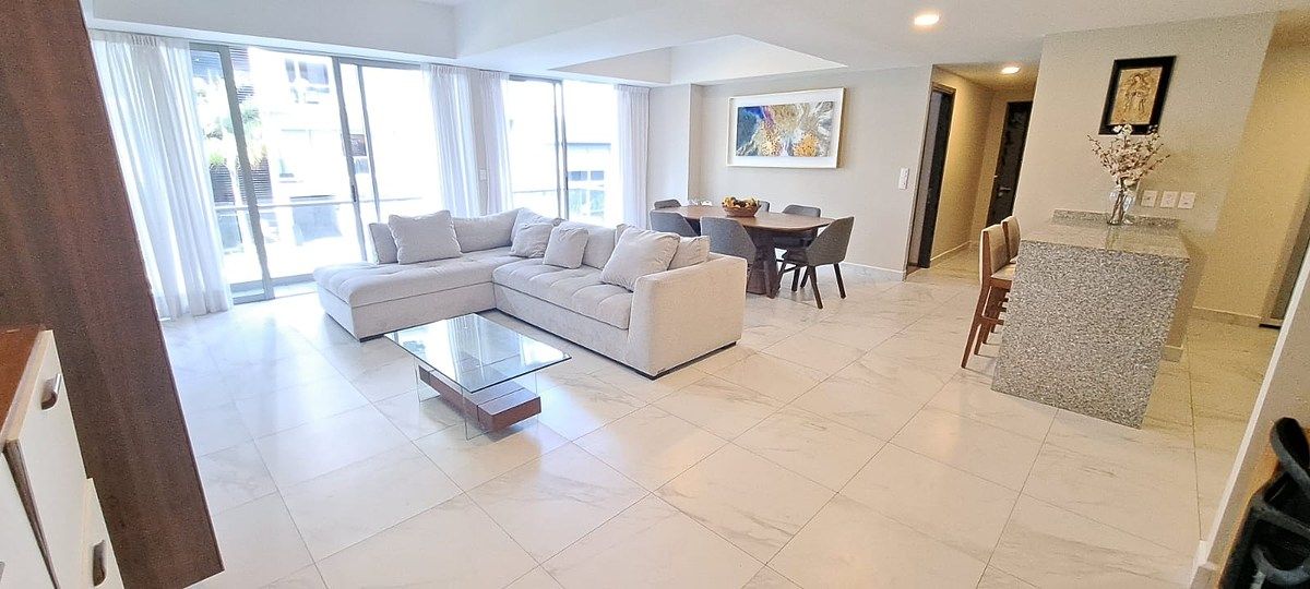 7 de 28: Departamento 202 Sala