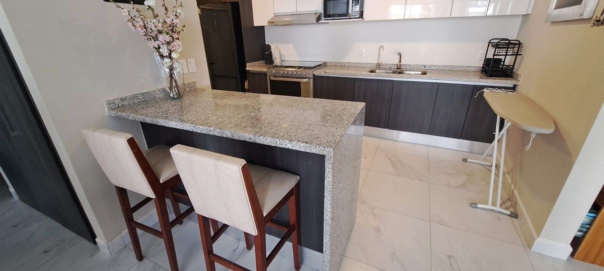 8 de 28: Departamento 202 Comedor