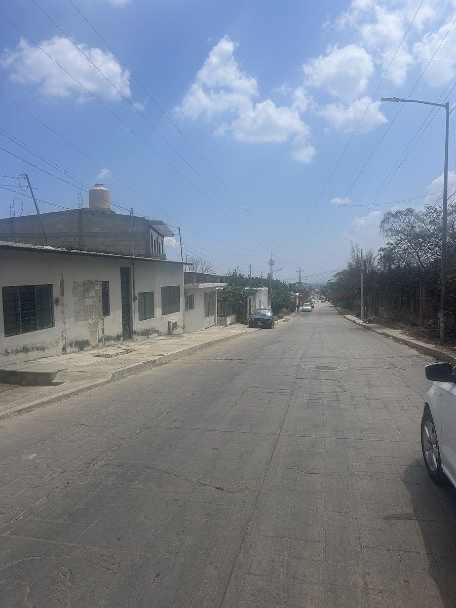 Terreno a la venta en Berriozábal, uso Mixto con todos los servicios!! - foto 4