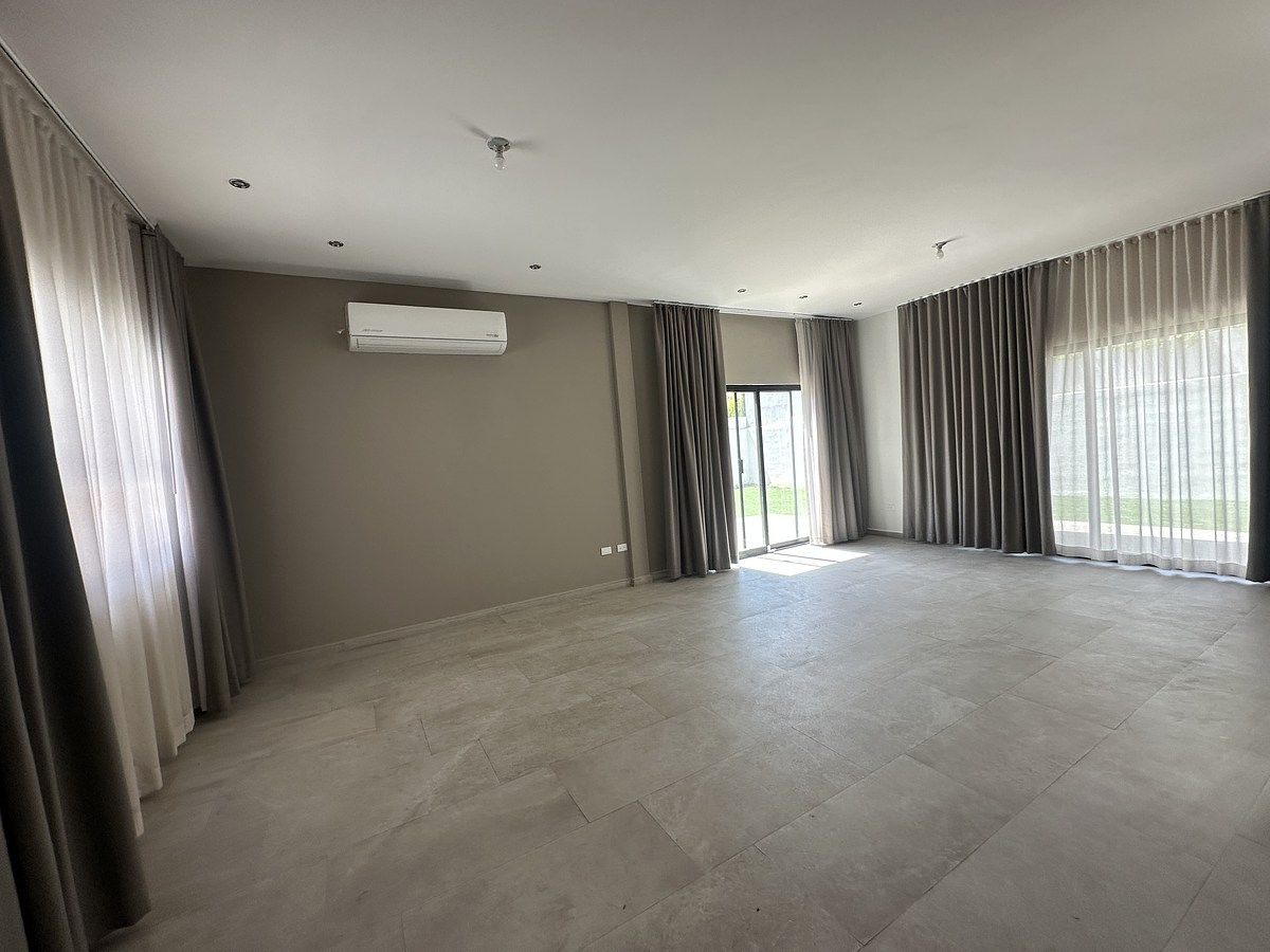 24 of 25: sala comedor