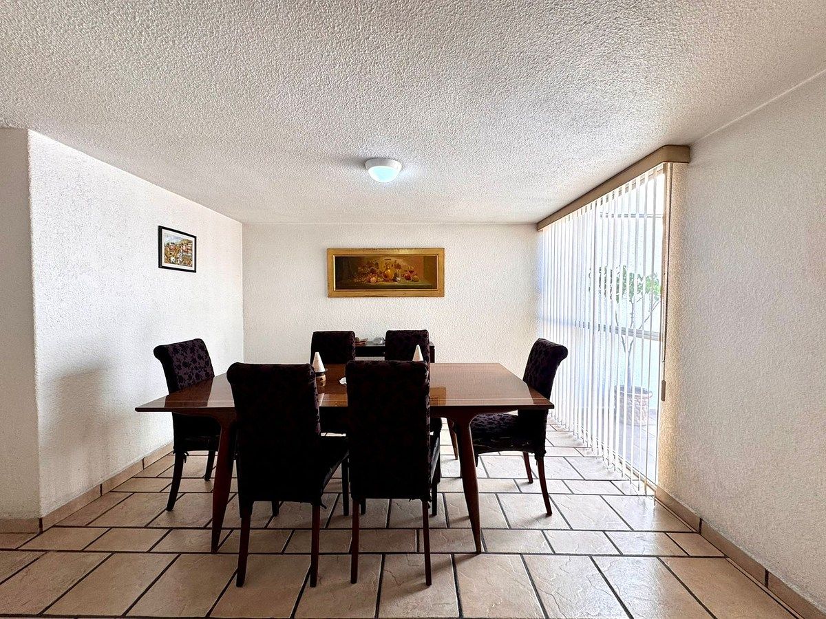 3 de 19: Área de comedor