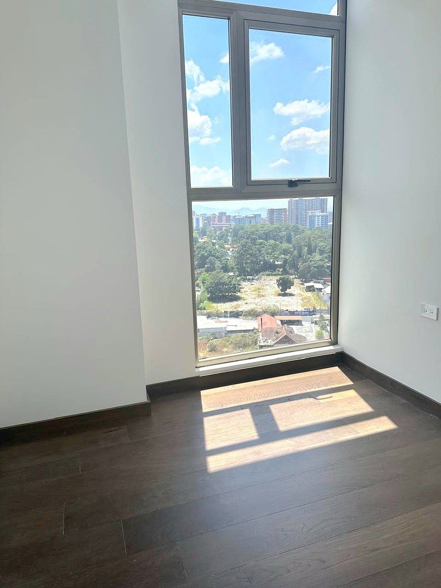 Apartamento en Zona 10, Guatemala, foto 7 de 15