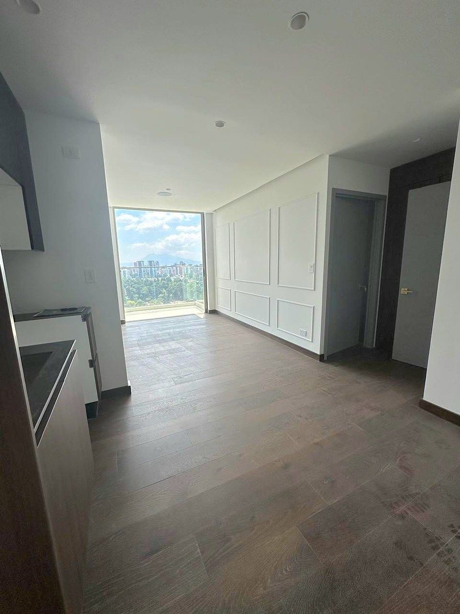 Apartamento en Zona 10, Guatemala, foto 4 de 15