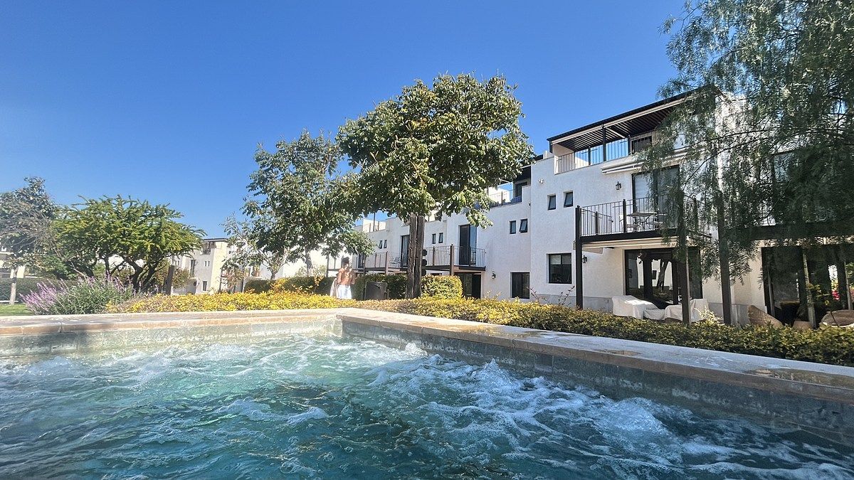 6 de 38: Jacuzzis varios