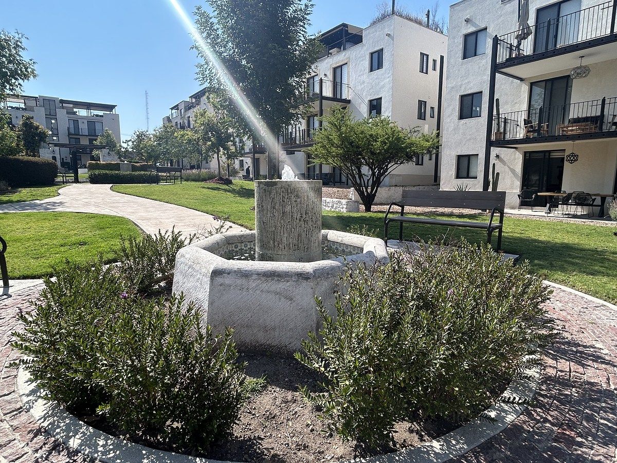 18 de 38: Preciosos caminos y andadores para pasearse o hacer ejercici