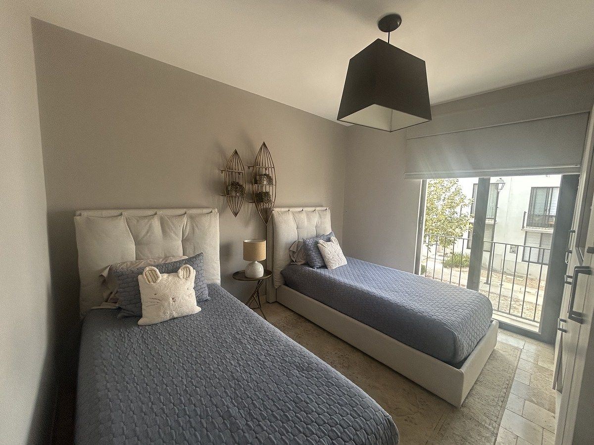 30 de 38: Habitación secundaria