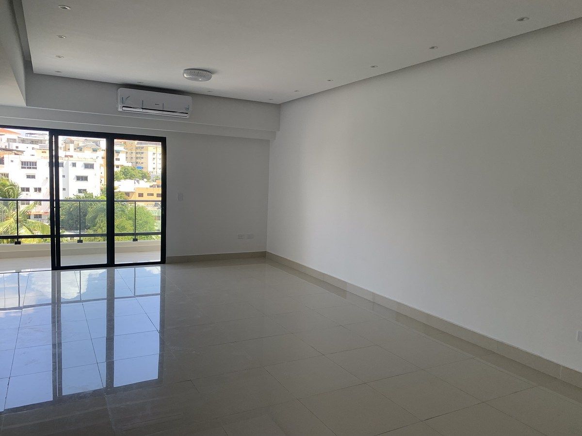 2 de 19: Sala con vista despejada