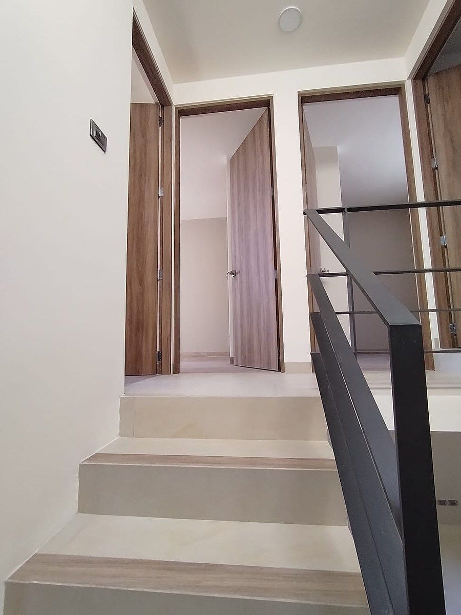 14 de 21: acceso a 2 piso