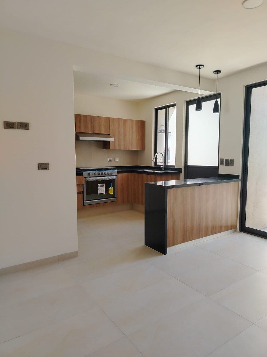 4 de 21: Cocina equipada