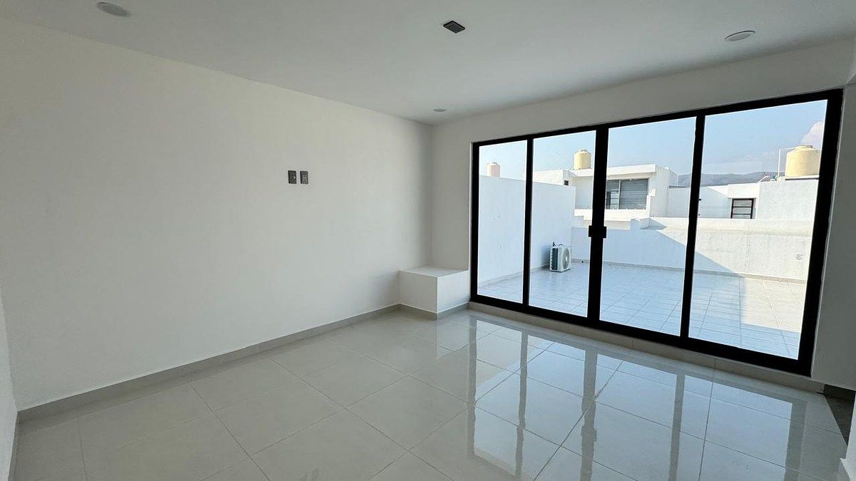 19 de 24: Cuarto de entrenamiento en tercer nivel